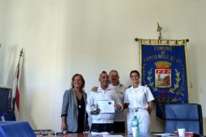 L'assessore Federica Fratoni consegna il Pegaso