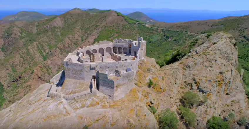 Fortezza-Volterraio-toscana-ambiente