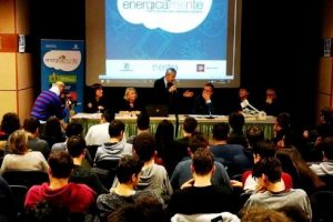 Presentazione del progetto di alternanza scuola-lavoro (foto Estra)