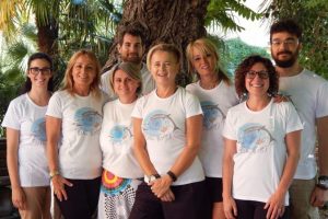 Il gruppo di ricerca dell'Ateneo senese, al centro la professoressa Maria Cristina Fossi. (Foto da Comune di Siena).