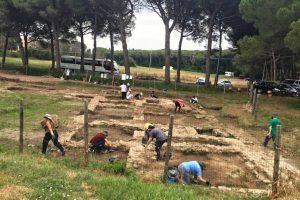 Gli archeologi al lavoro (foto Università di Pisa)