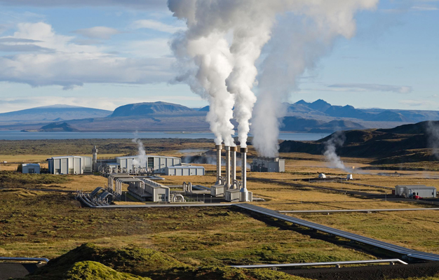 Impianto di Nesjavellir in Islanda. (Foto da it.wikipedia.org).