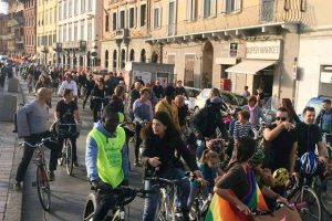 Foto dalla pagina Facebook di Critical Mass Pisa