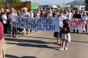 La manifestazione del 13 ottobre (foto da www.movimentolalibellula.com)