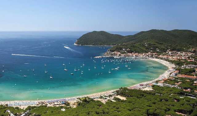 Spiagge-Elba-Marina-di-Campo-2016-1-e1492593948838