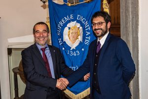 Da sinistra il rettore Paolo Mancarella e il sottosegretario Angelo Tofalo. (Foto da www.unipi.it)