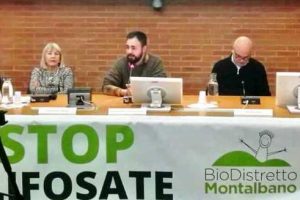 Edoardo Prestanti (al centro) al convegno "La Terra grida" (Pistoia, 19 gennaio)