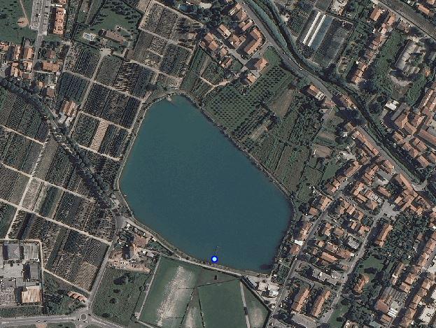 Foto aerea del lago Briganti ad Agliana (PT)