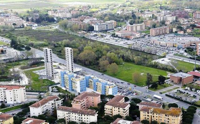 L'area verde destinata al parco urbano (foto da Legambiente Pisa)