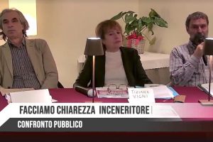 Da sinistra Rossano Ercolini, Tiziana Vigni e Marco Arduini al confronto pubblico del 31 gennaio 2020.