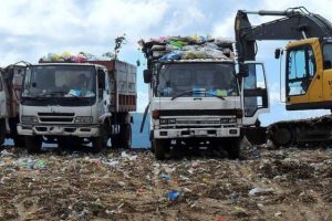 discarica-camion-rifiuti_toscana-ambiente