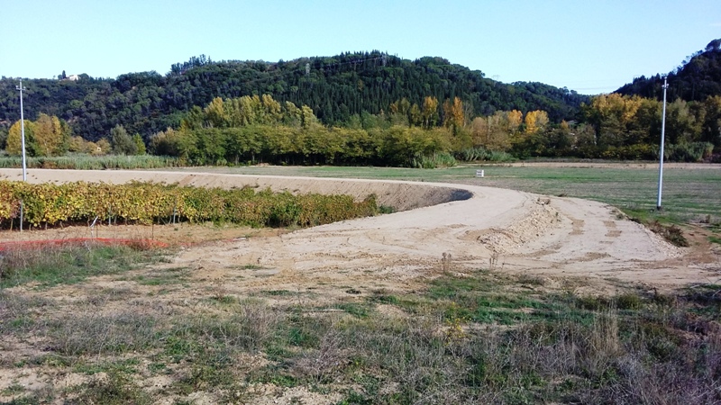 fiume argini Pesa Toscana-ambiente