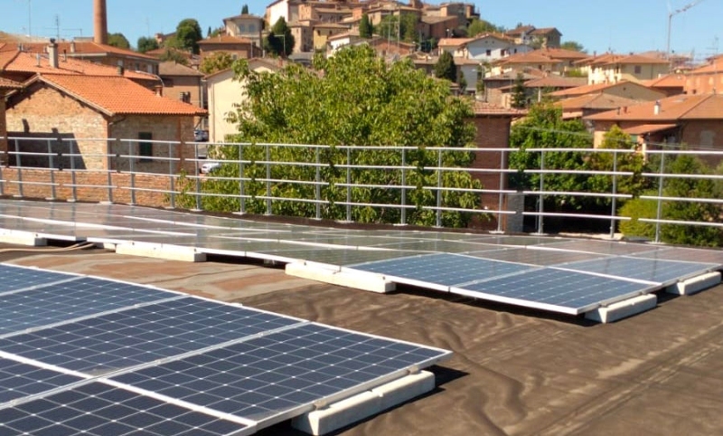 energia-aziende-Comunità_Toscana-ambiente