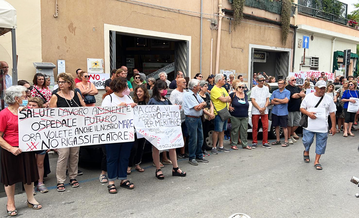 Foto da pagina Facebook Comitato Salute Pubblica Piombino.