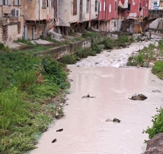 acqua-inquinata-Apuane_Toscana-ambiente
