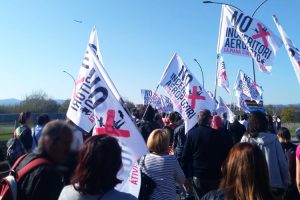 Manifestazione-aeroporto-Peretola-Firenze-Toscana-ambiente