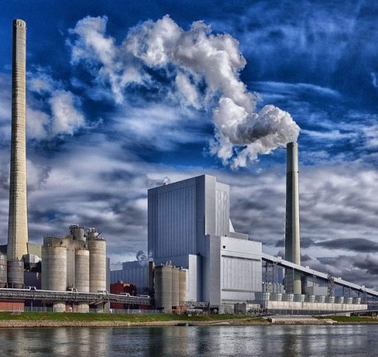 inquinamento-industria-acciaio_Toscana-ambiente