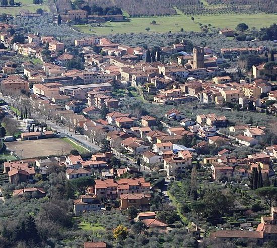 Calci-panorama-palloncini_Toscana-ambiente