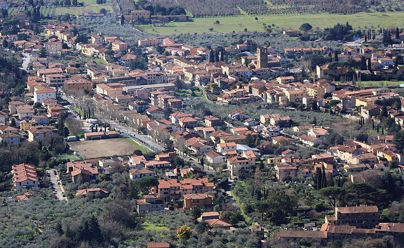 Calci-panorama-palloncini_Toscana-ambiente