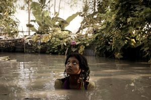 Una scena di Mighty Afrin: in the time of floods.