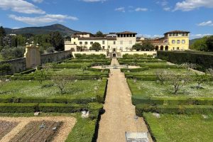 Giardino-villa-la-quiete_Toscana-ambiente