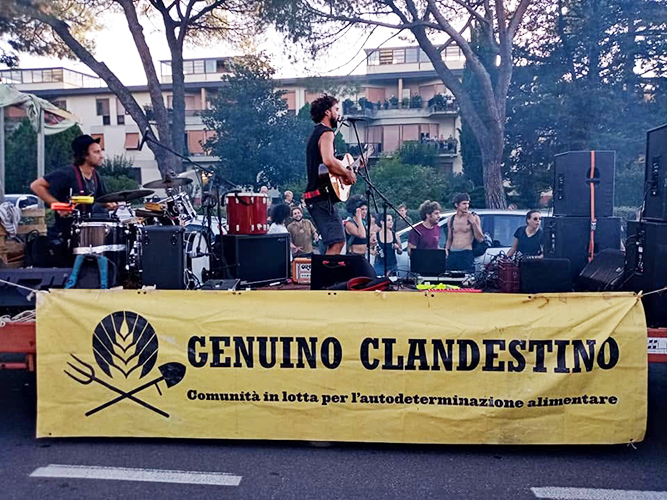 Foto da pagina Facebook Genuino Clandestino